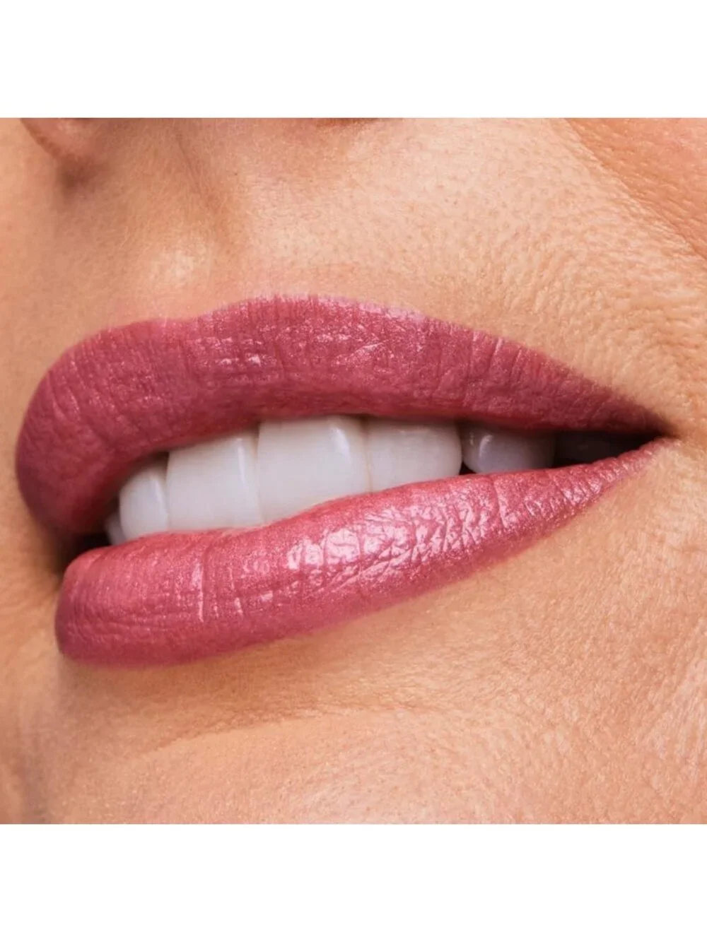 Long-Lasting Hi-Lustre Lipstick for Women | Shimmer Finish, Moisturizing, 0.12